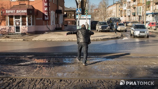 ГИБДД просит томичей сообщать о пьяных пешеходах и оберегать их от ДТП