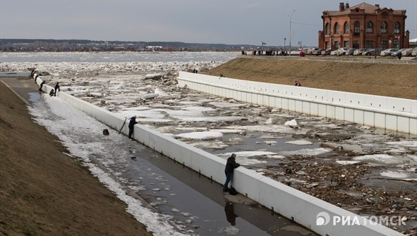 МЧС: уровень воды в Томи продолжает снижаться