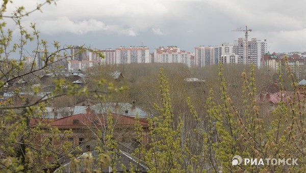 Небольшой дождь и порывистый ветер  ожидаются в Томске в понедельник