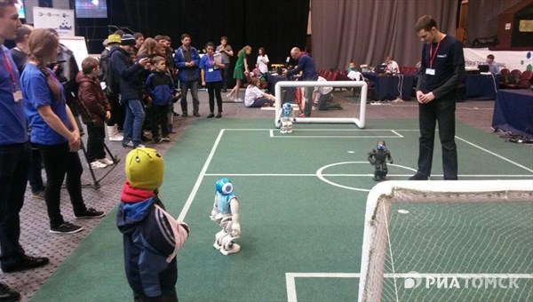 Tomsk in competition final to hold the 2018 Robofootball WC