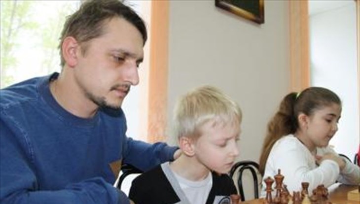 Инклюзивная детская шахматная секция открыта в Томске на Черемошниках