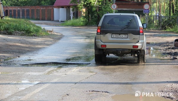 Дорожный дуршлаг: ямочный ремонт в Тимирязево не устроил экспертов