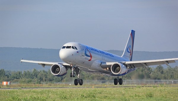 Уральские авиалинии с 4 октября останавливают полеты из Томска