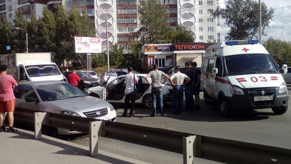 Шесть авто столкнулись на Иркутском в Томске, образовалась пробка