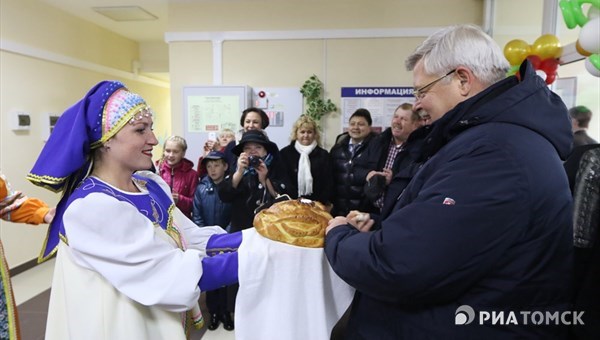 Губернатор открыл новый центр культуры в Тегульдетском районе