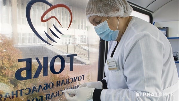 Томские больницы запретят навещать пациентов из-за гриппа и ОРВИ