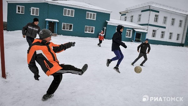 Власти не планируют продлевать каникулы школьникам Томской области