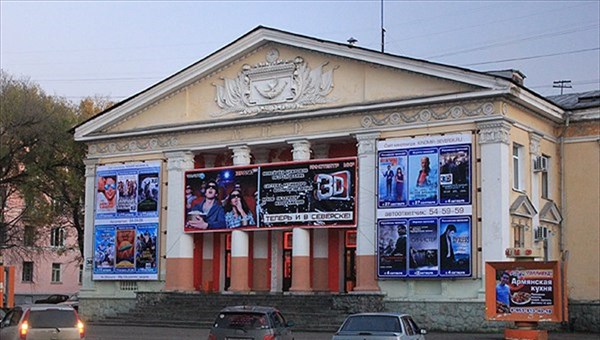 Власти Северска решили не продавать кинотеатр и сделать его памятником