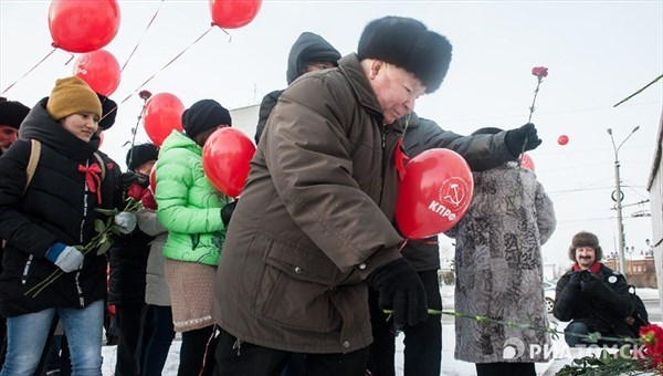 Пятьсот человек пришли на митинги в Томске и Северске в честь Октября