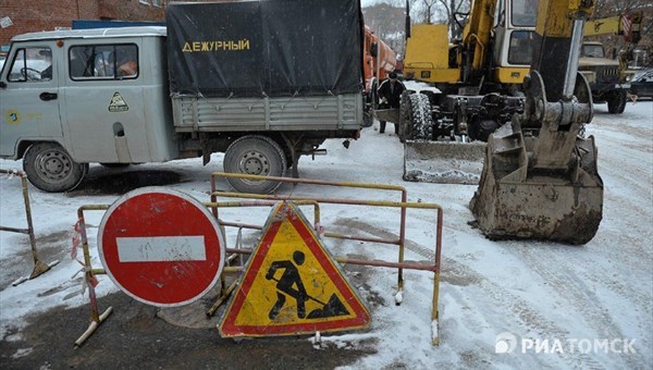 Специалисты устранили порыв на тепломагистрали на Нечевском в Томске