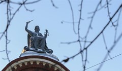 Облсуд начал рассматривать дело томички, обвиняемой в убийстве сына