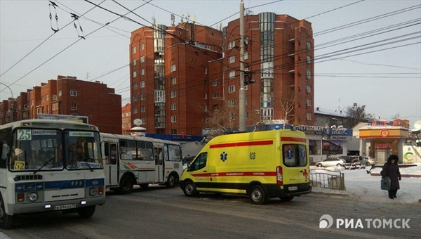 Две маршрутки столкнулись на перекрестке в центре Томска