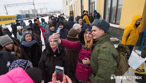 Призывники из Томска впервые отправились на службу в Росгвардию