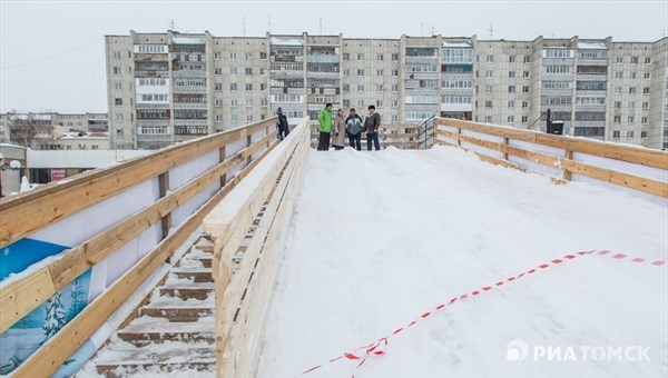 Эх, прокатились: власти проверили ледовые горки в двух районах Томска