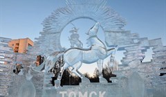 Как в детстве: ледовые скульптуры из киносказок украсили центр Томска