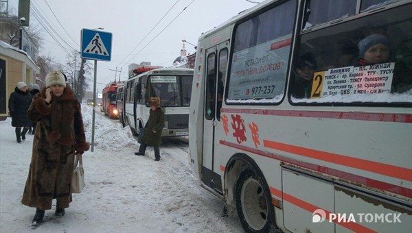 Кляйн поручил маршрутчикам Томска сократить интервал между рейсами