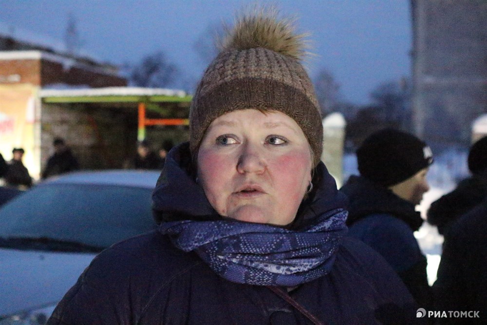 По словам мамы одной из спасенных учениц Татьяны Теущаковой, по непонятной причине дети и учитель потеряли друг друга на лыжне.