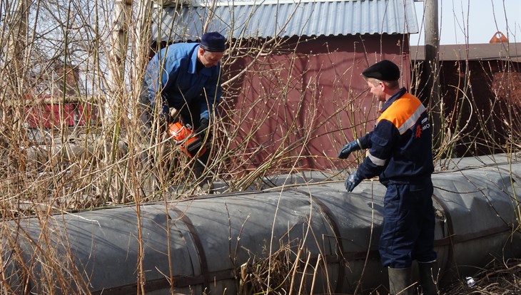 Сотрудники ТомскРТС собрали 100 кубометров мусора у тепломагистралей