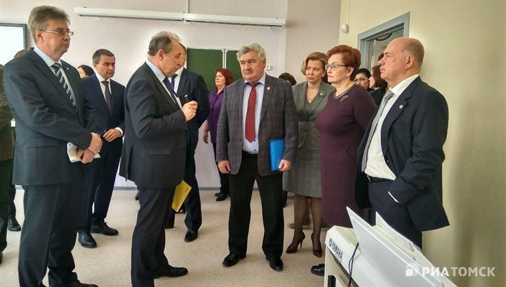 Депутат томской облдумы предложил увеличить число учеников в классах