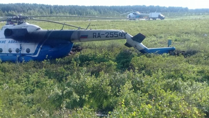 Вертолет совершил жесткую посадку в Томской области, пострадавших нет