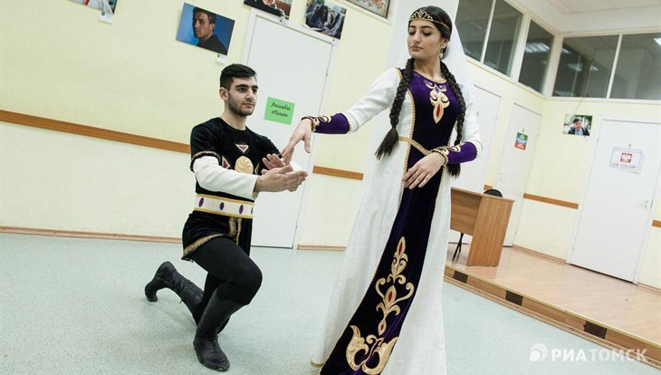 Армянский словарь: как в Томске говорят и танцуют по-армянски