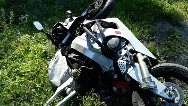 Мотоциклист погиб, столкнувшись с Toyota на Богашевском тракте Томска