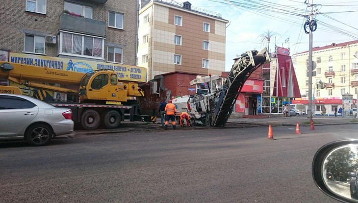 Мэрия Томска:фреза провалилась на участке Учебной, где не было ремонта