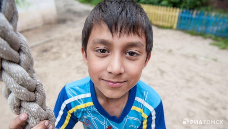 Меркурия и РИА Томск: ищем семью для 9-летнего Максада