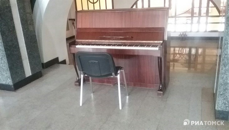 Пианино для всех желающих появилось на вокзале Томск-I