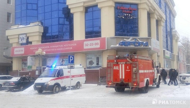 Власти: причина эвакуации из ТЦ Томска – звонки о минировании