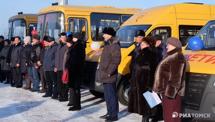Пять районов Томской области получили новые школьные автобусы