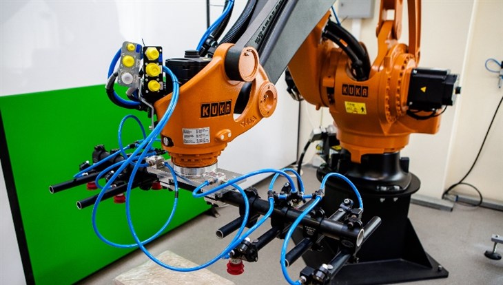 ТПУ создает системуслежения за разными роботами внутри одного завода