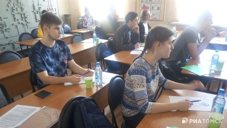 Школьники Томска поборются за поездку в Сочи на олимпиаде Россетей
