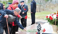 Сотрудники томского УФСБ и ветераны почтили память погибших в войне