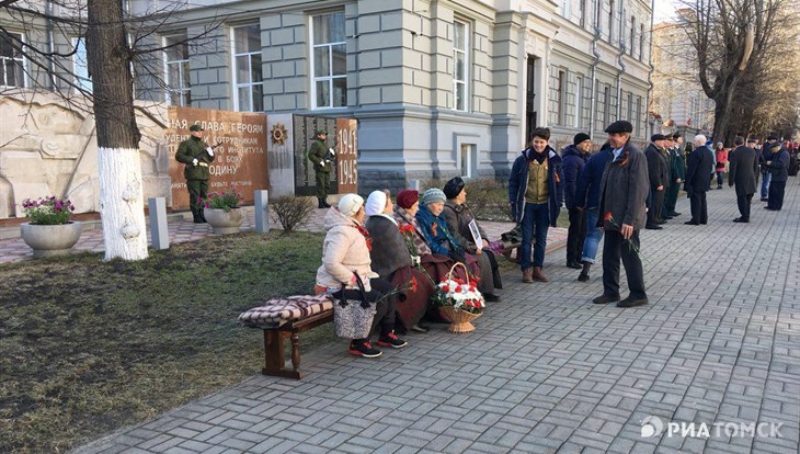 ТПУ и ТГУ почтили память студентов и сотрудников, ушедших на фронт