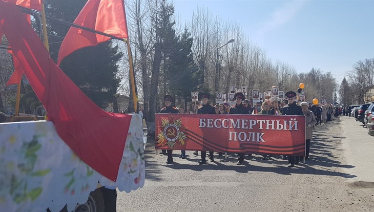 Танцы 40-х, автопробег и салют: День Победы в районах Томской области