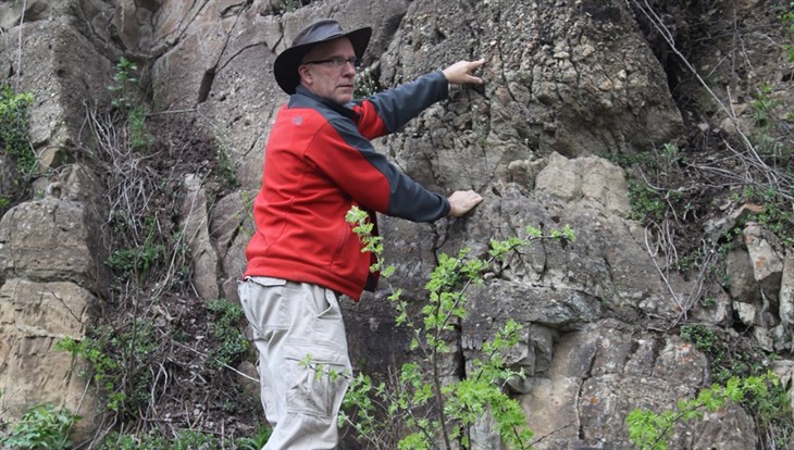 Геологи ТГУ изучают, как связаны древние вулканы и залежи золота