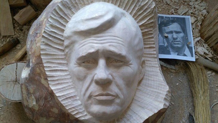 Томский скульптор Усов подарит алтайскому музею портрет Шукшина