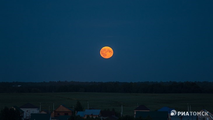 Затмение 8 апреля 2024 во сколько. Лунное затмение 8 ноября 2022 Нижний Новгород.
