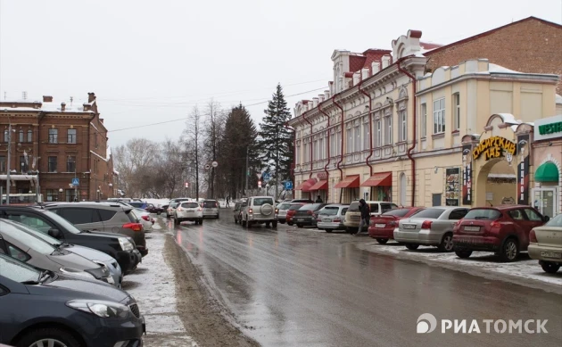Мэрия рассматривает 2 участка под платные парковки в Томске