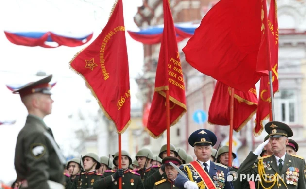 Парад в честь 81-летия Победы в Великой Отечественной начался в Томске